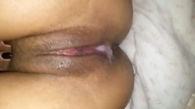 pummeling my young girlfriend without a condom, I end up in her little wet fuckbox (Creampie). I make her splatter while we fuck and record ourselves for XVIDEOS red